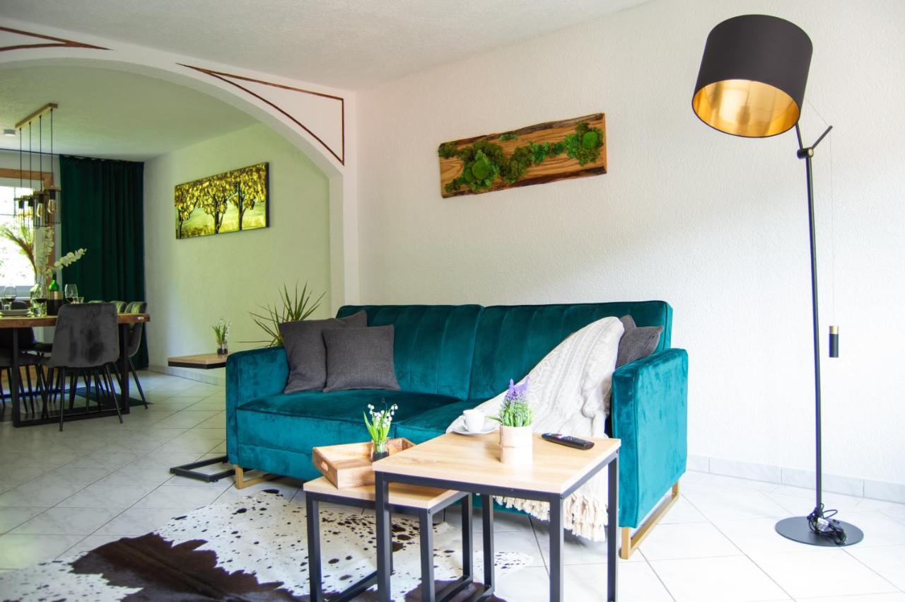 Wellness Mitten In Der Wasserfallstadt Triberg Apartment *