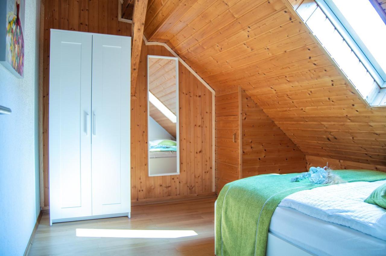 Wellness Mitten In Der Wasserfallstadt Triberg Apartment *